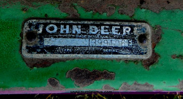 image for item D6001 John Deere two row ensilage cutter