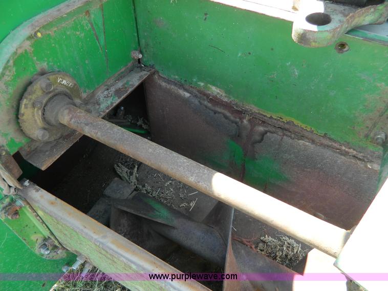 image for item D6001 John Deere two row ensilage cutter