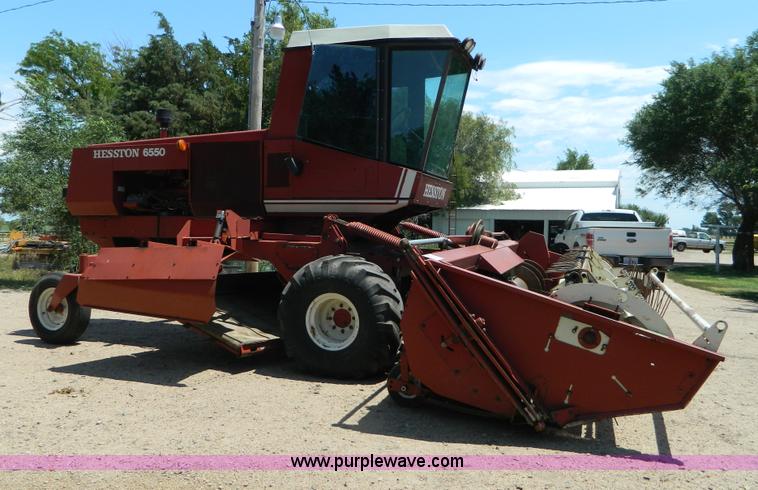 image for item D6007 1980 Hesston 6550 self-propelled swather