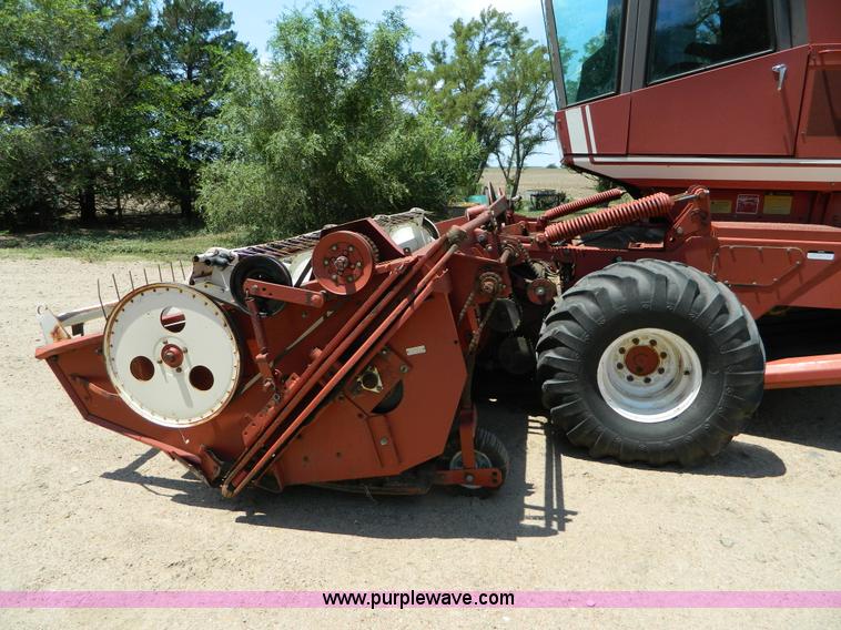 image for item D6007 1980 Hesston 6550 self-propelled swather