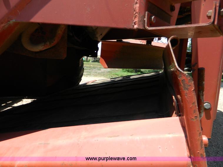 image for item D6007 1980 Hesston 6550 self-propelled swather