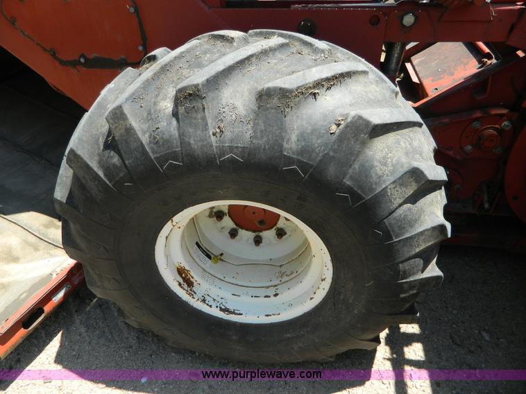 image for item D6007 1980 Hesston 6550 self-propelled swather