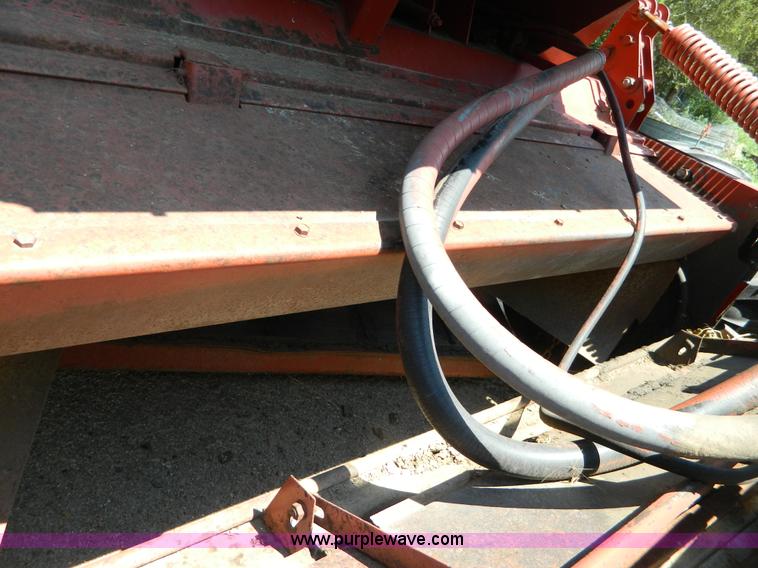image for item D6007 1980 Hesston 6550 self-propelled swather