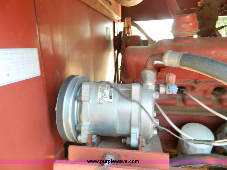 image for item D6007 1980 Hesston 6550 self-propelled swather