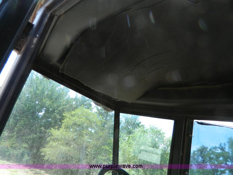 image for item D6007 1980 Hesston 6550 self-propelled swather