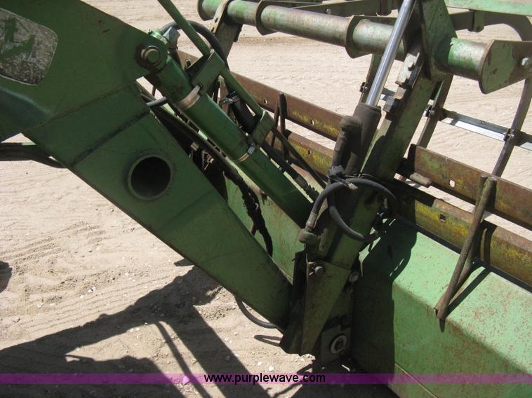 image for item D8465 1978 John Deere 4440 tractor