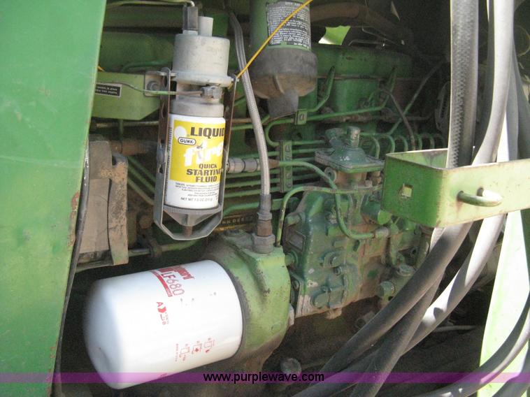 image for item D8465 1978 John Deere 4440 tractor