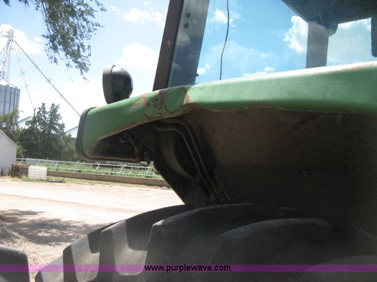 image for item D8465 1978 John Deere 4440 tractor