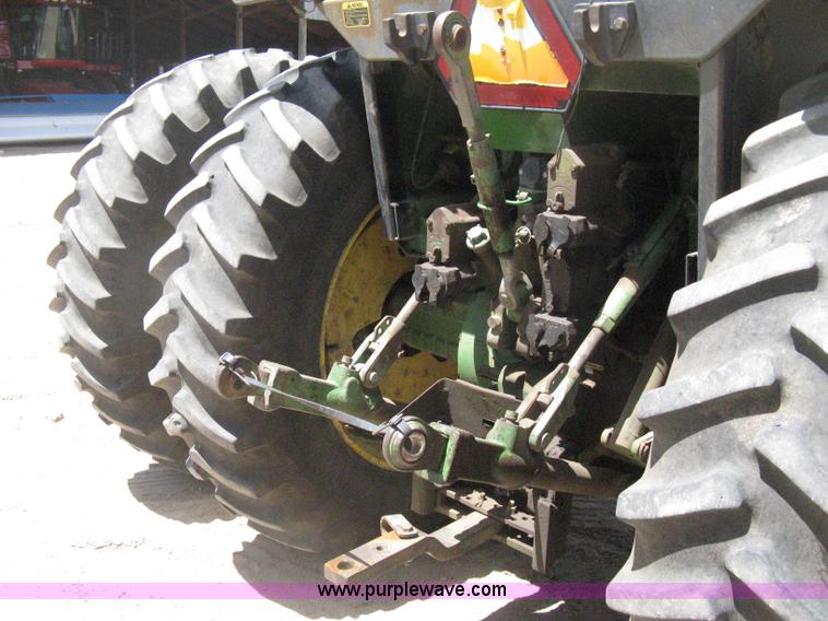 image for item D8465 1978 John Deere 4440 tractor