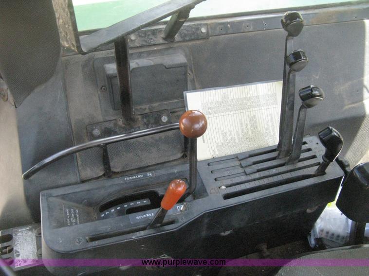 image for item D8465 1978 John Deere 4440 tractor