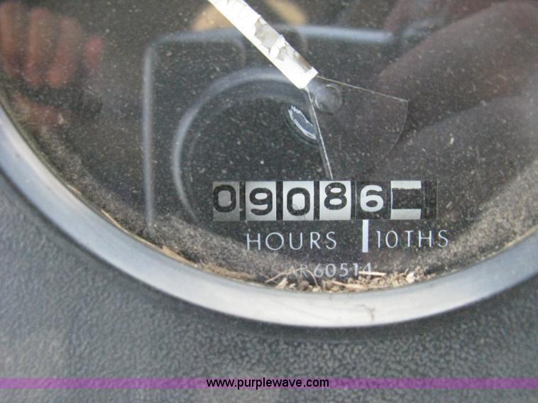 image for item D8465 1978 John Deere 4440 tractor