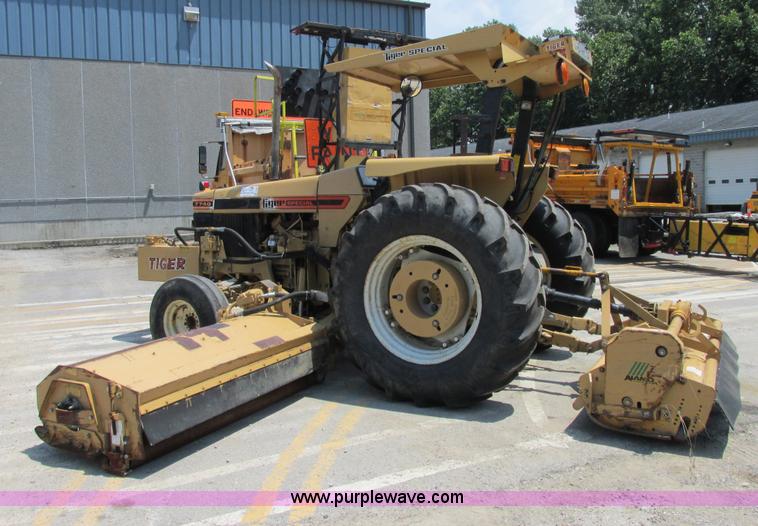 image for item E7286 Ford New Holland 7740 tractor