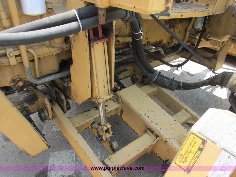 image for item E7286 Ford New Holland 7740 tractor