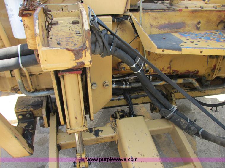 image for item E7286 Ford New Holland 7740 tractor