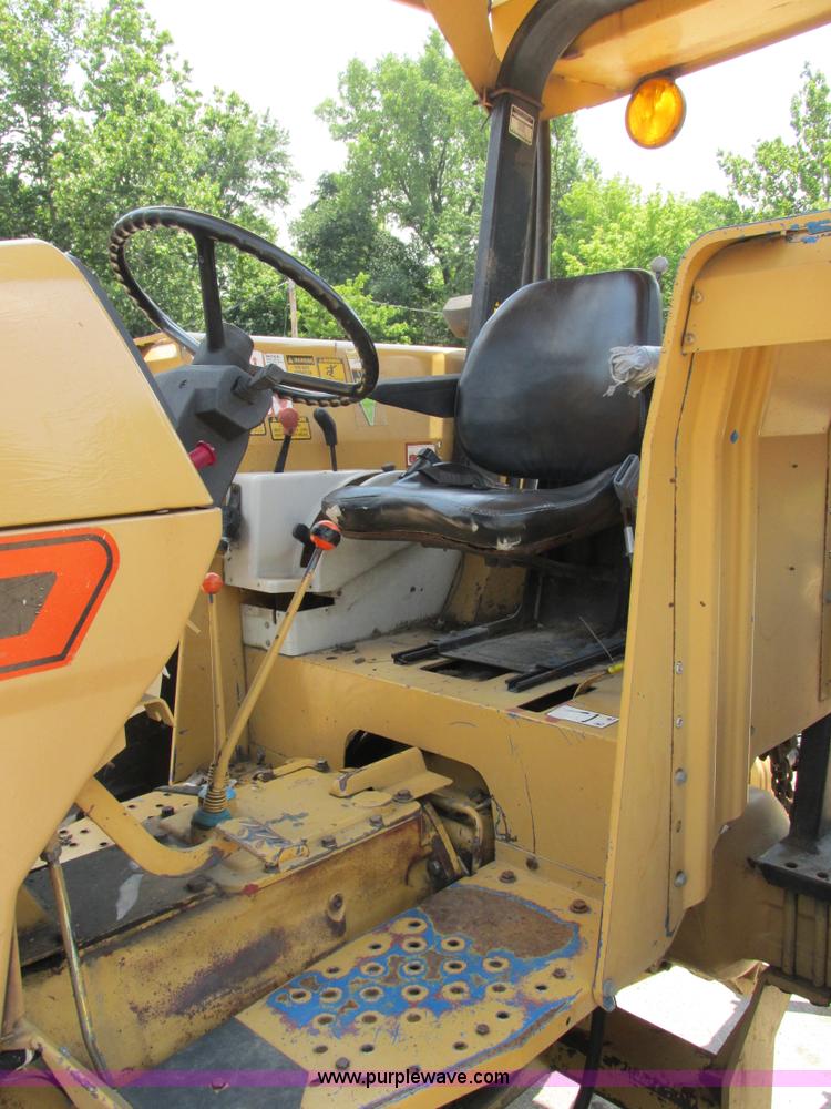 image for item E7286 Ford New Holland 7740 tractor