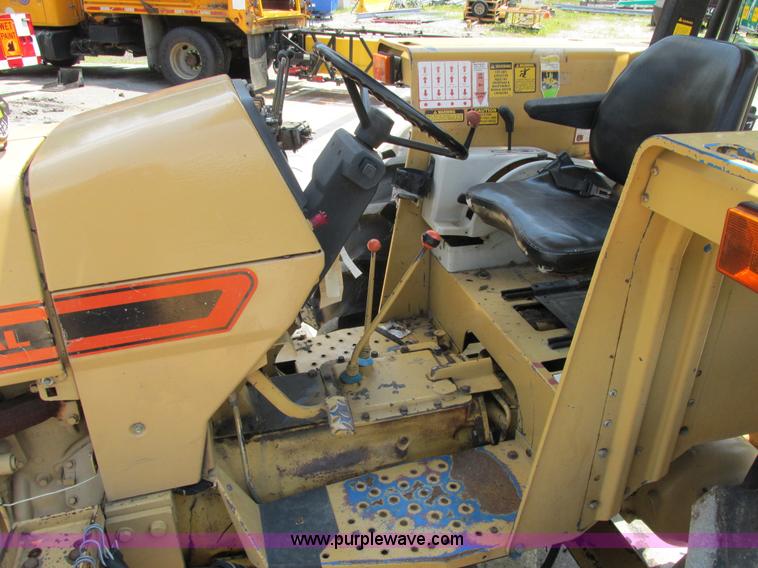 image for item E7286 Ford New Holland 7740 tractor