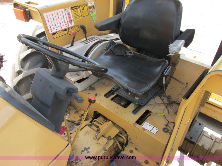 image for item E7286 Ford New Holland 7740 tractor