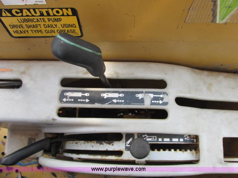 image for item E7286 Ford New Holland 7740 tractor