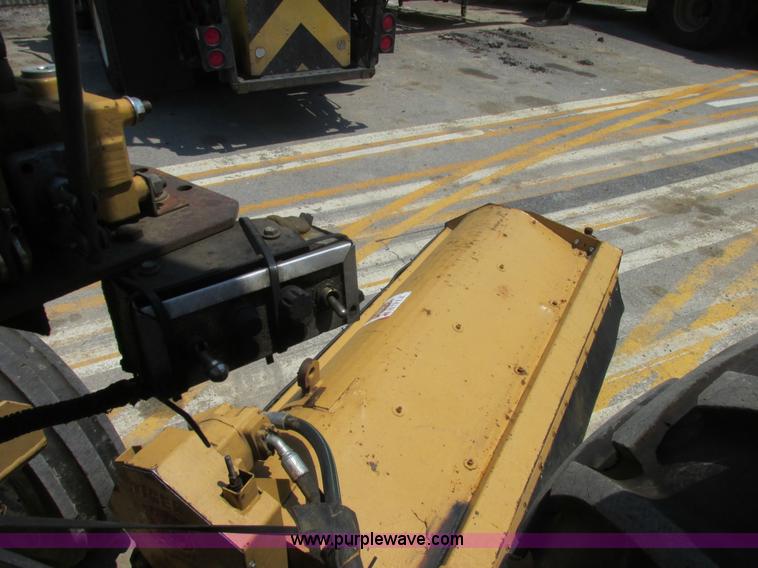 image for item E7286 Ford New Holland 7740 tractor