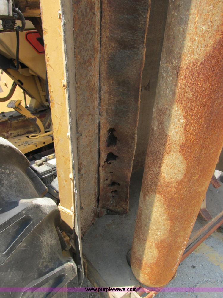 image for item E7286 Ford New Holland 7740 tractor