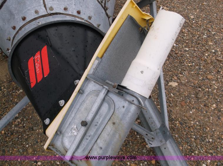 image for item F3229 Grain bin