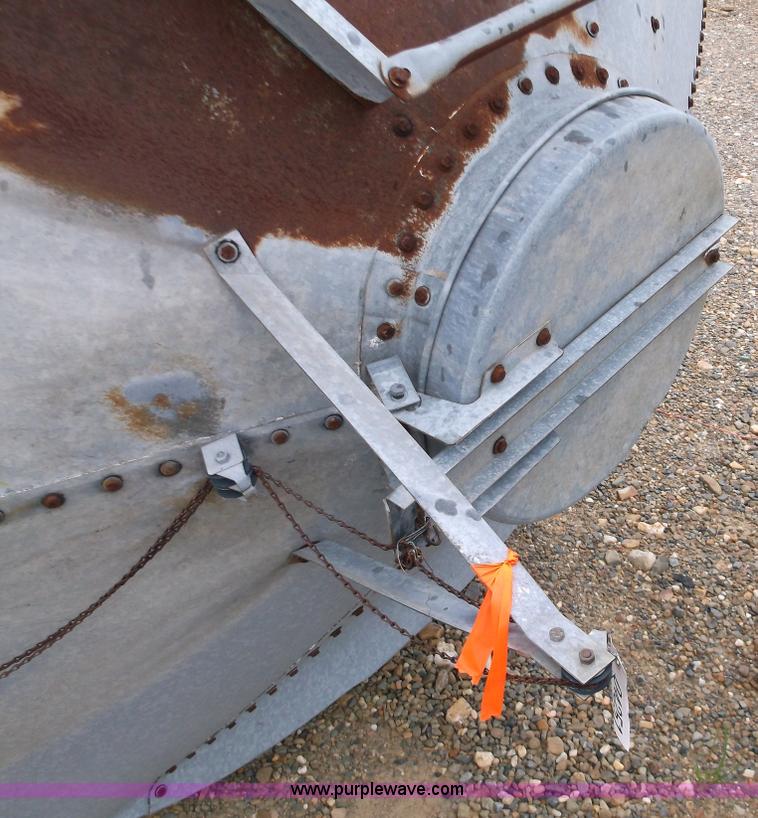 image for item F3229 Grain bin
