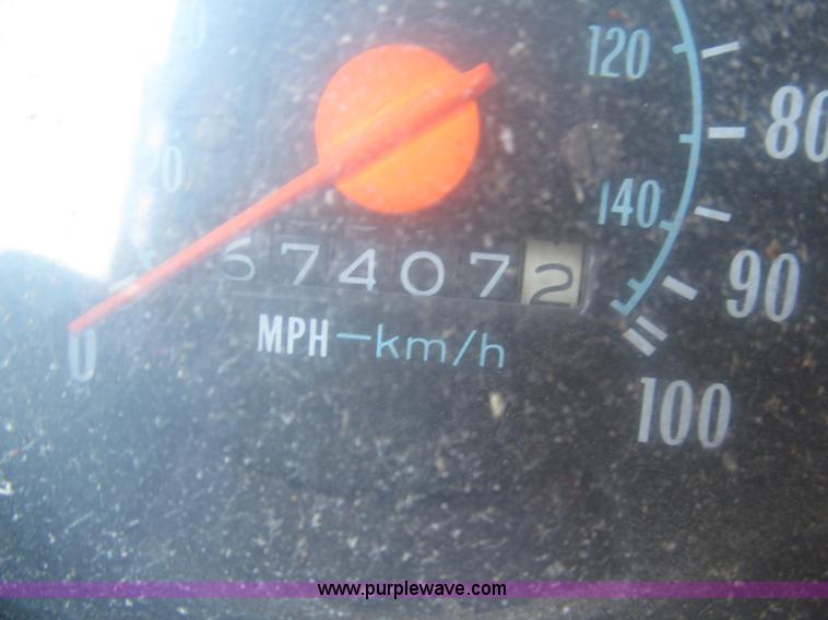 image for item F7046 1979 Chevrolet Scottsdale C70 grain truck