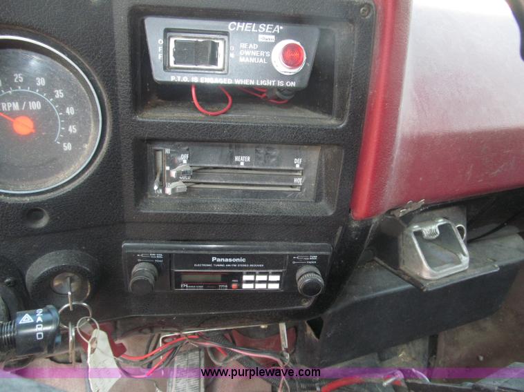 image for item F7046 1979 Chevrolet Scottsdale C70 grain truck