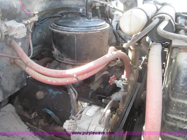 image for item F7046 1979 Chevrolet Scottsdale C70 grain truck