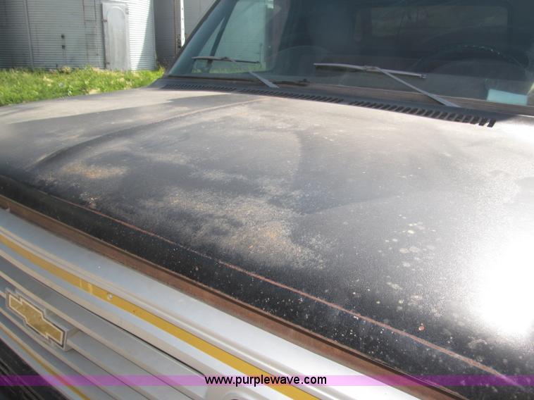 image for item F7046 1979 Chevrolet Scottsdale C70 grain truck