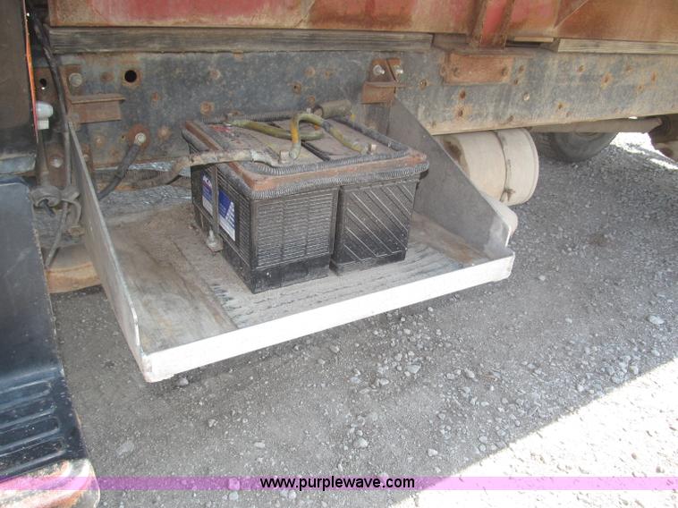 image for item F7046 1979 Chevrolet Scottsdale C70 grain truck