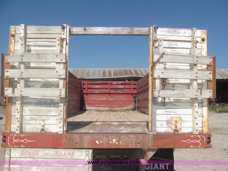 image for item F7046 1979 Chevrolet Scottsdale C70 grain truck