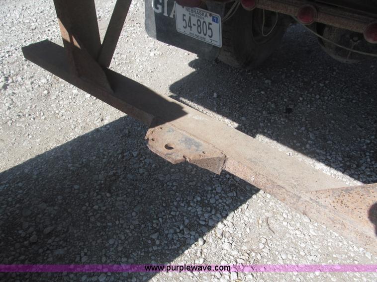 image for item F7046 1979 Chevrolet Scottsdale C70 grain truck