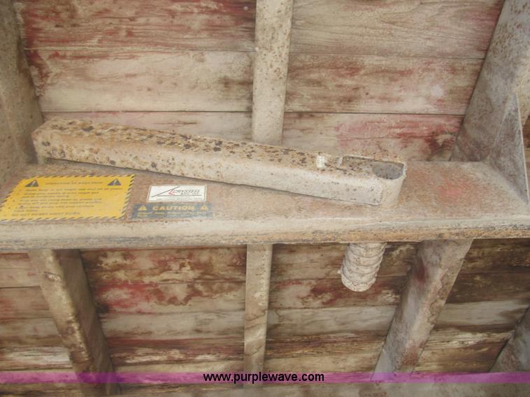 image for item F7046 1979 Chevrolet Scottsdale C70 grain truck