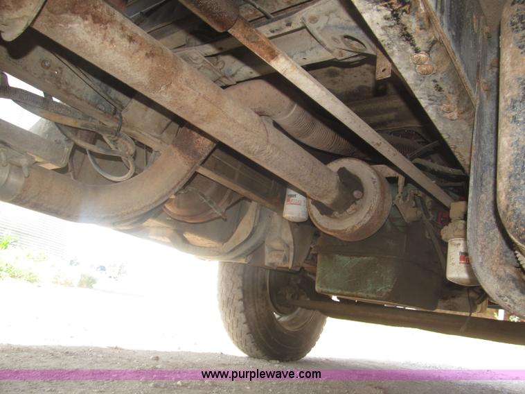 image for item F7046 1979 Chevrolet Scottsdale C70 grain truck