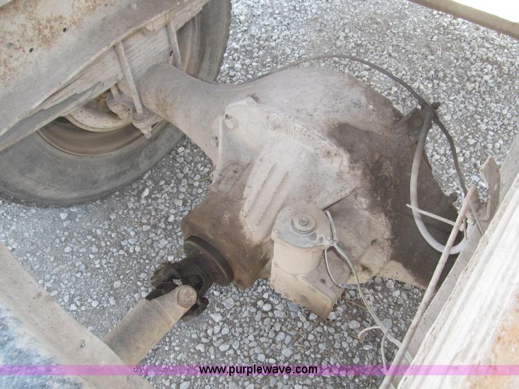 image for item F7046 1979 Chevrolet Scottsdale C70 grain truck