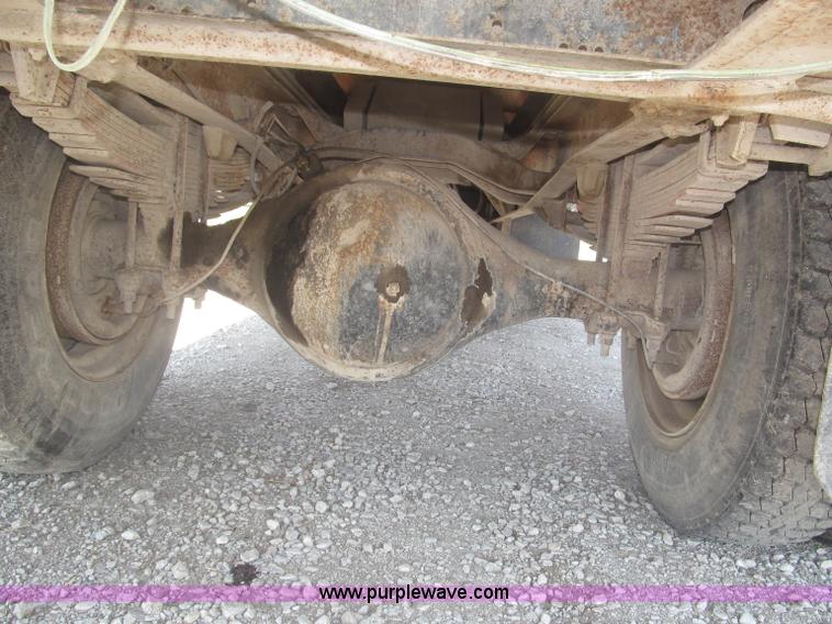 image for item F7046 1979 Chevrolet Scottsdale C70 grain truck