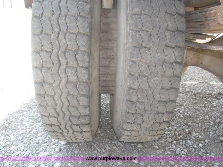 image for item F7046 1979 Chevrolet Scottsdale C70 grain truck