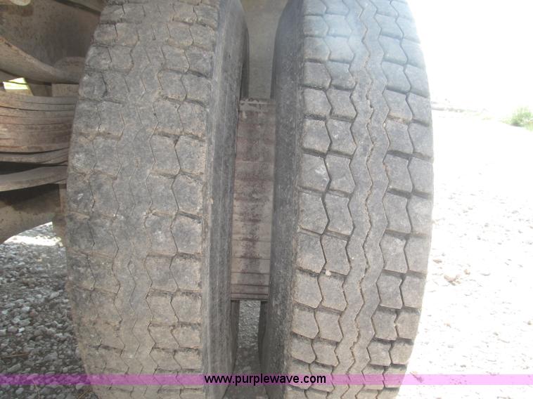 image for item F7046 1979 Chevrolet Scottsdale C70 grain truck