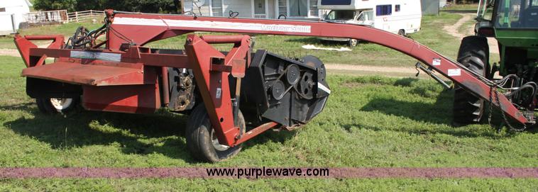 image for item G4029 1995 MacDon 5000 HydroSwing swather