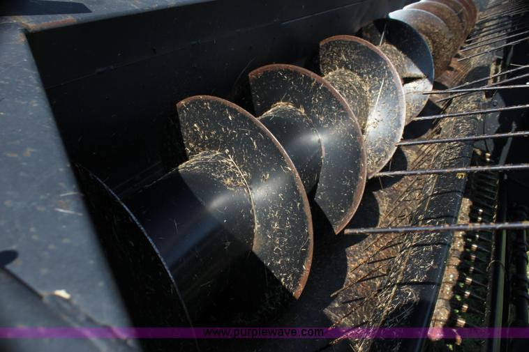 image for item G4029 1995 MacDon 5000 HydroSwing swather