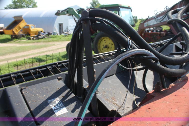image for item G4029 1995 MacDon 5000 HydroSwing swather