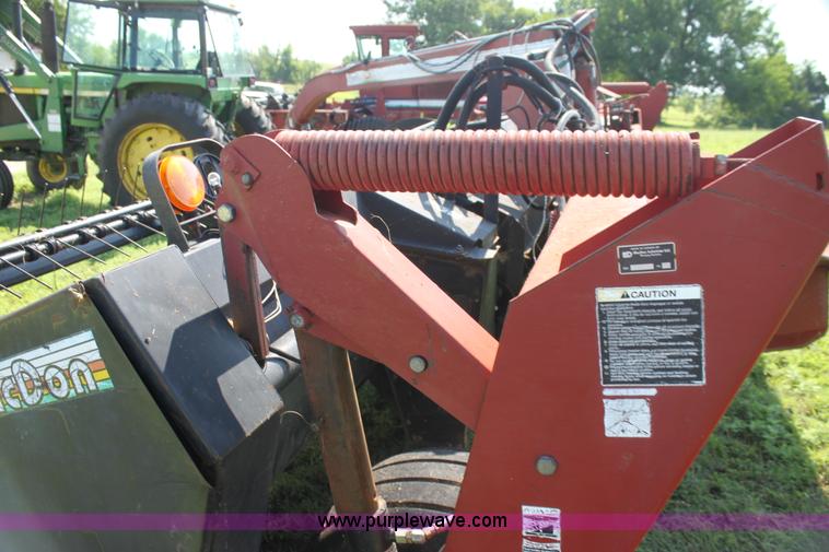 image for item G4029 1995 MacDon 5000 HydroSwing swather