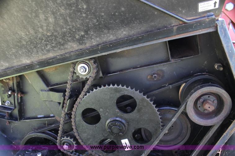 image for item G4029 1995 MacDon 5000 HydroSwing swather