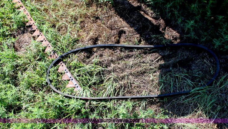 image for item G4029 1995 MacDon 5000 HydroSwing swather