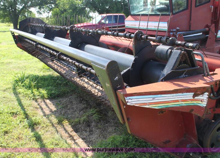 image for item G4030 1990 MacDon 7000 self-propelled swather