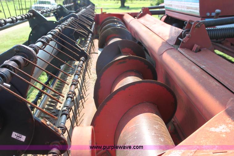 image for item G4030 1990 MacDon 7000 self-propelled swather