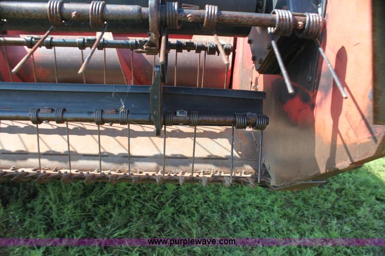 image for item G4030 1990 MacDon 7000 self-propelled swather