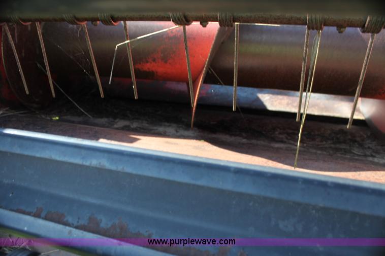 image for item G4030 1990 MacDon 7000 self-propelled swather