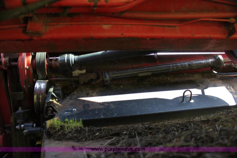 image for item G4030 1990 MacDon 7000 self-propelled swather